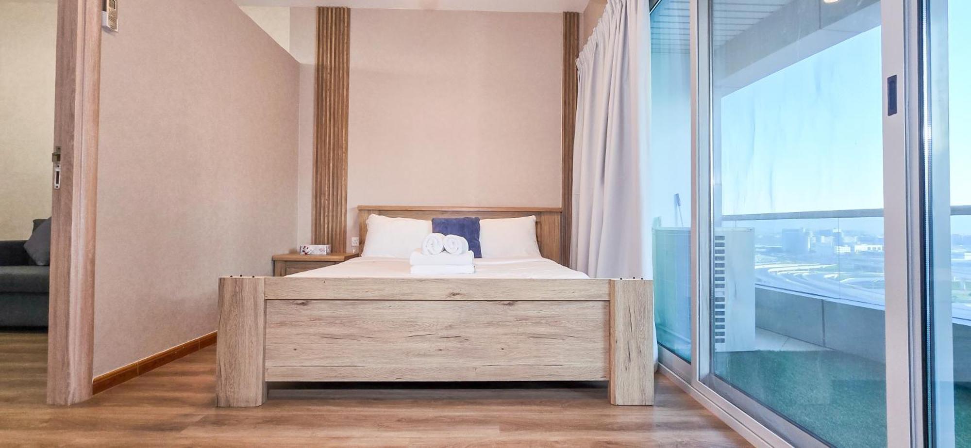 Newly Renovated One Bed D2-1215 Apartemen