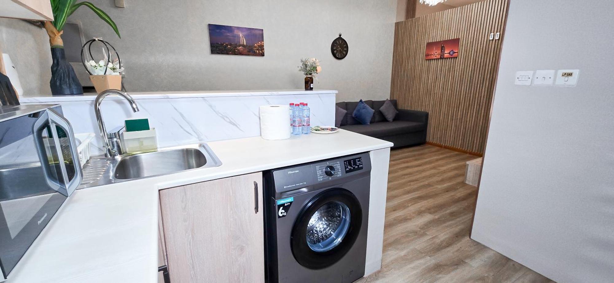 Newly Renovated One Bed D2-1215 Apartemen