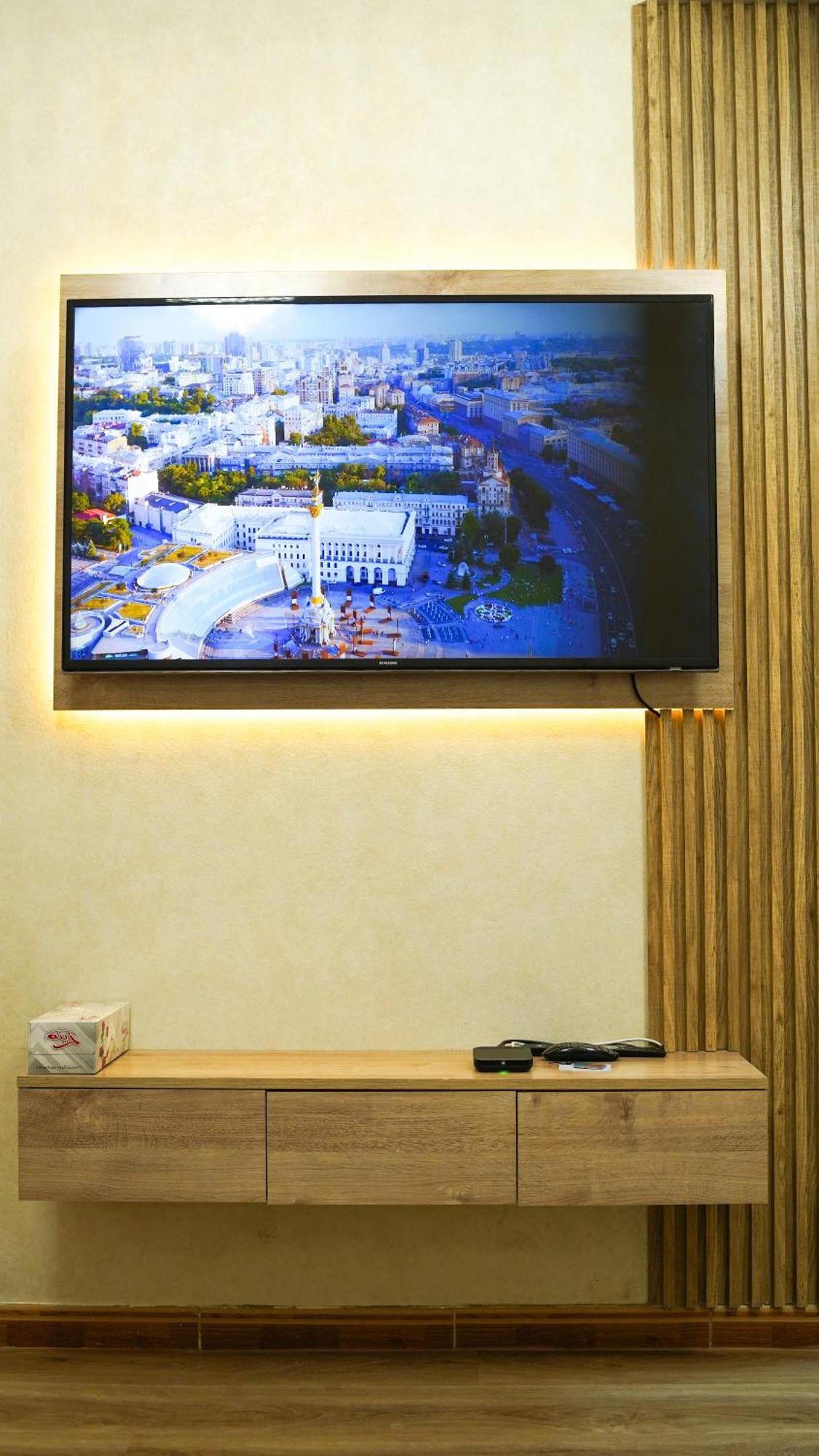 Apartemen Newly Renovated One Bed D2-1215 *