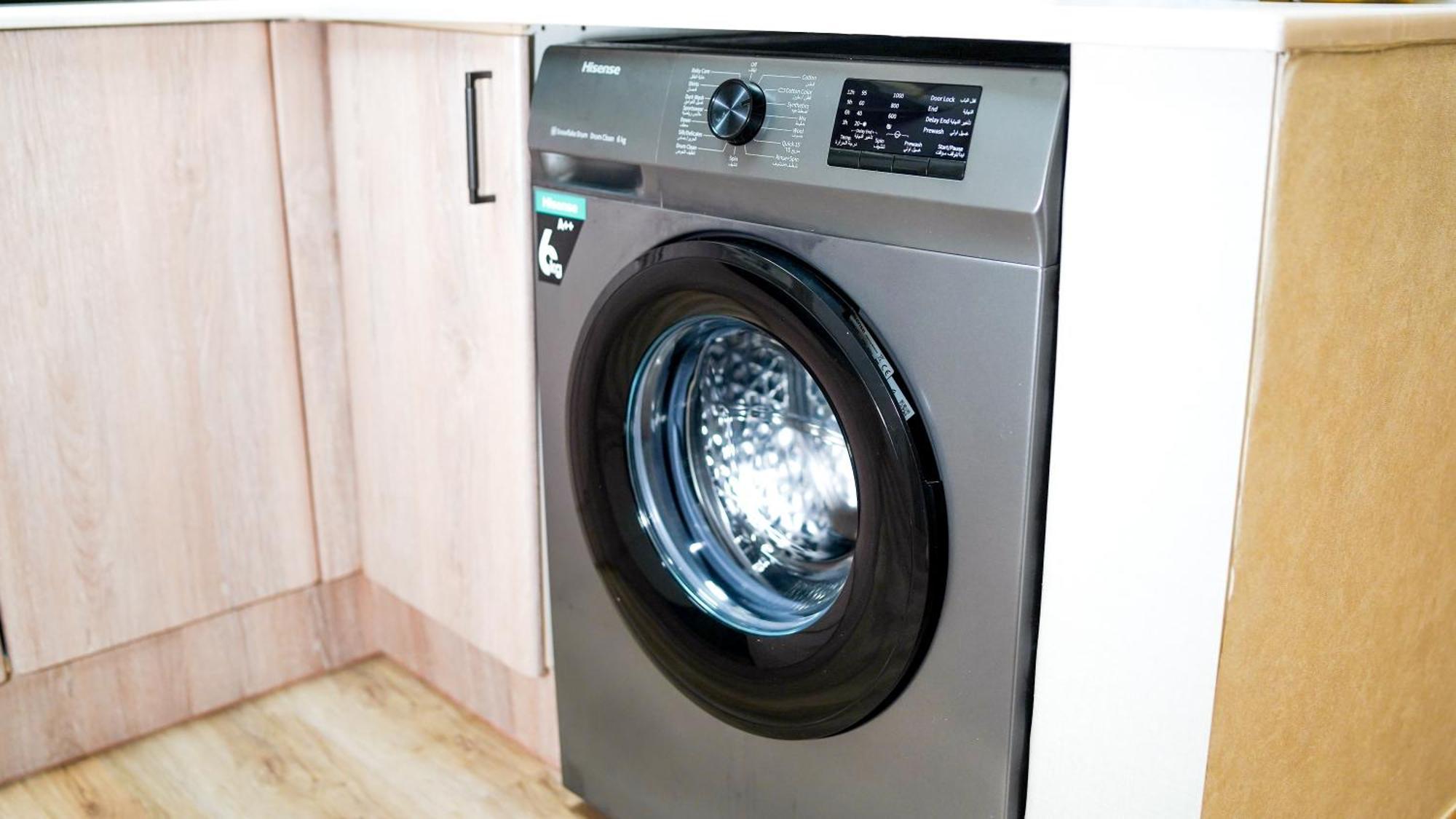 Apartemen Newly Renovated One Bed D2-1215 Dubai