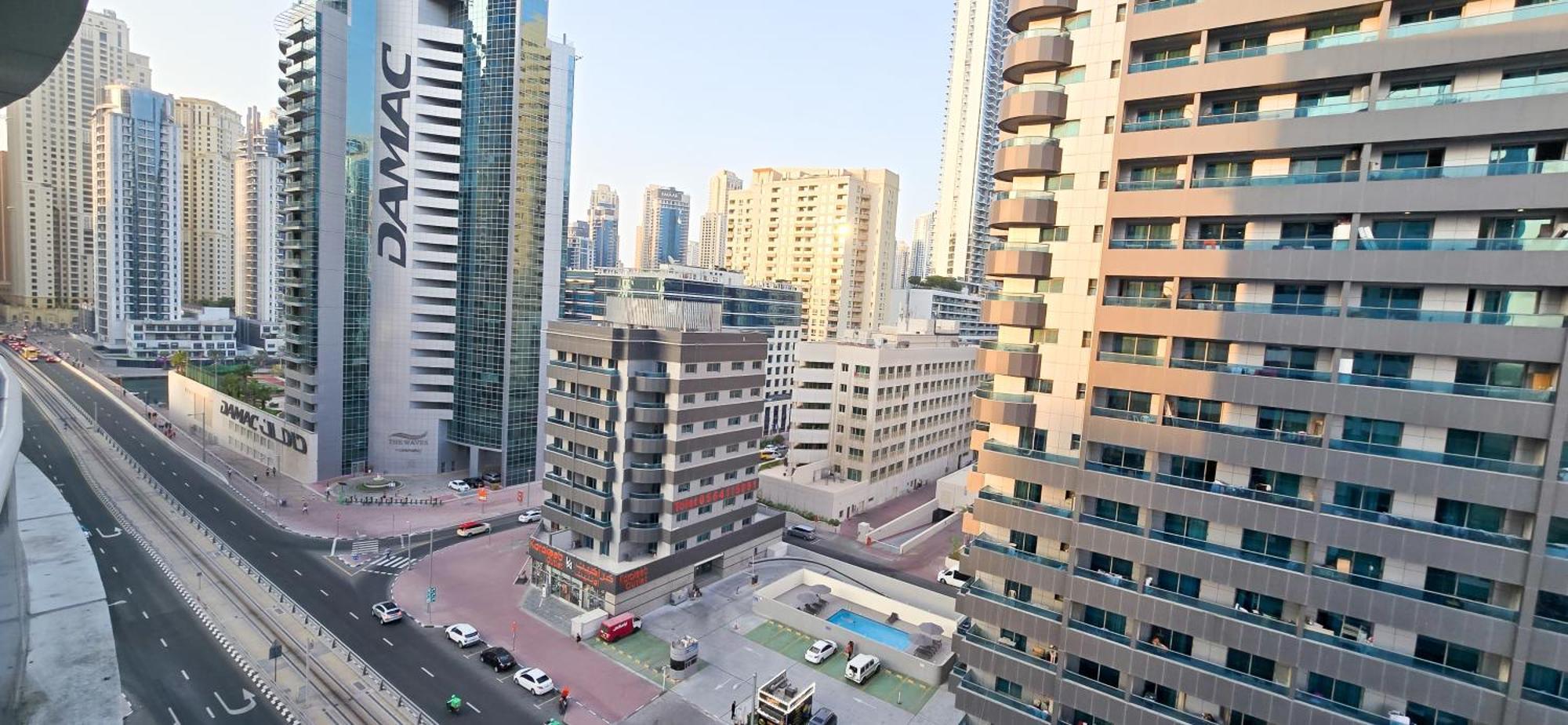 Renovated Cozy One Bed D2-1007 * Dubai