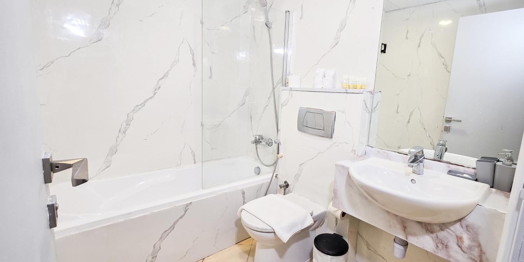 Renovated Cozy One Bed D2-1007 Appartamento Dubai