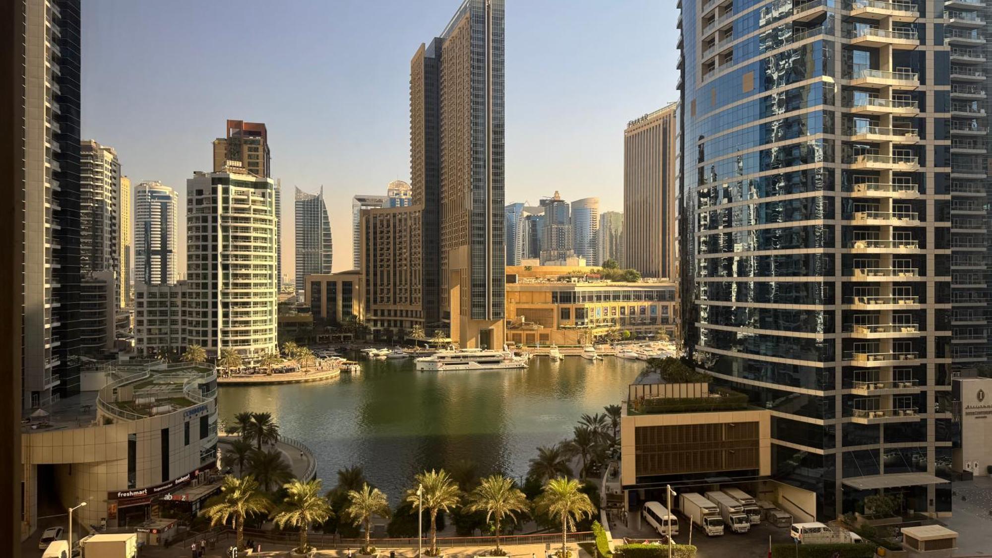 Appart hôtel Marina View Executive , 3 Mins Jbr Beach Walk Dubaï