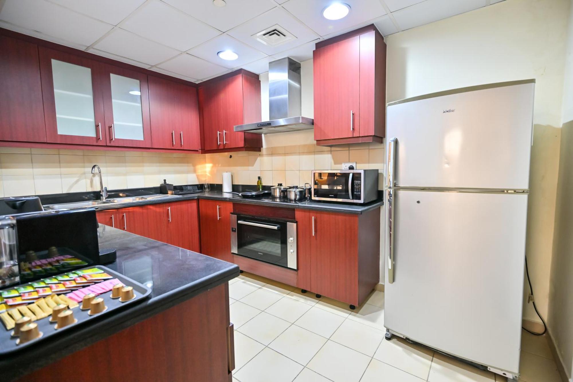 Appartement 7 Beds - Jbr 3 Min Walk Dubaï