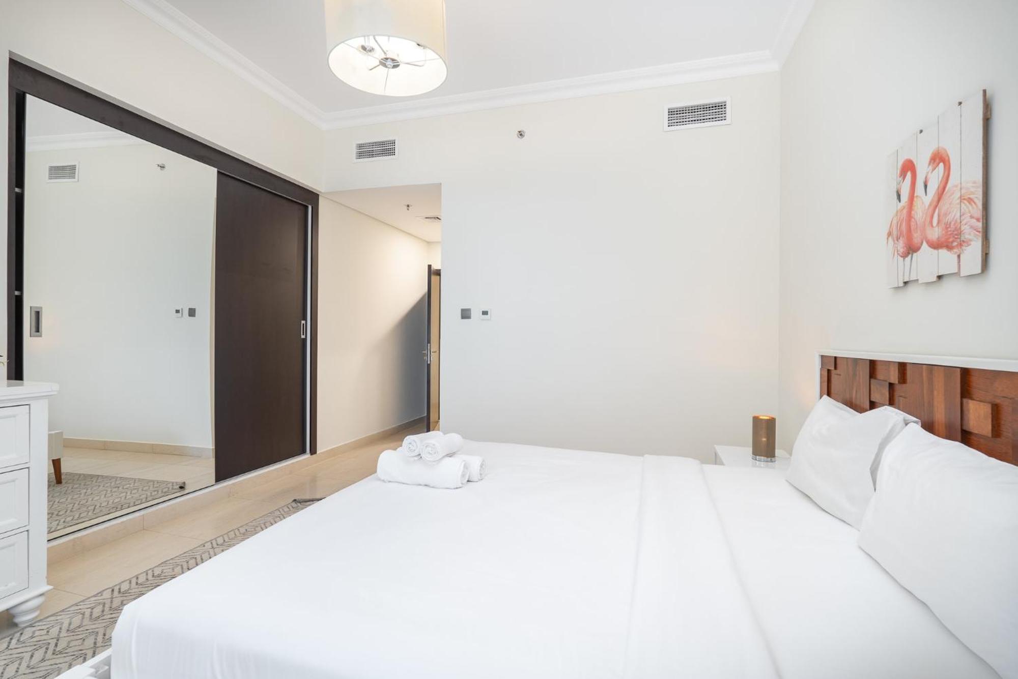 Prestigious 3-bedroom With Easy Access In Downtown