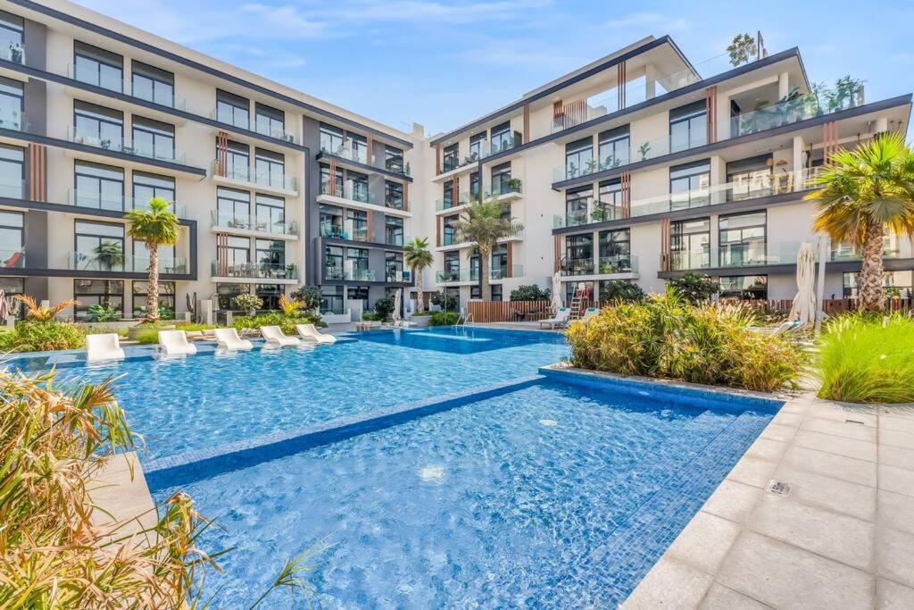 Appartement Waves - Spacious 1br With Balcony In Jvc