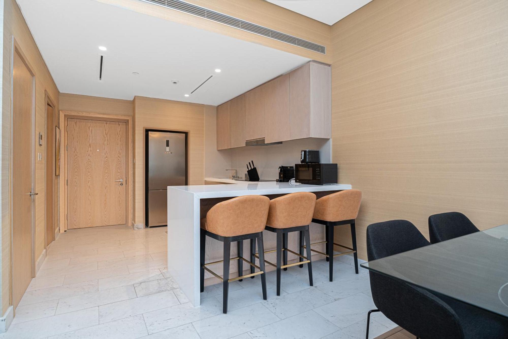 Escape24 Stunning 1br Panoramic Sea View Palm Tower Palm Jumeirah Appartement *