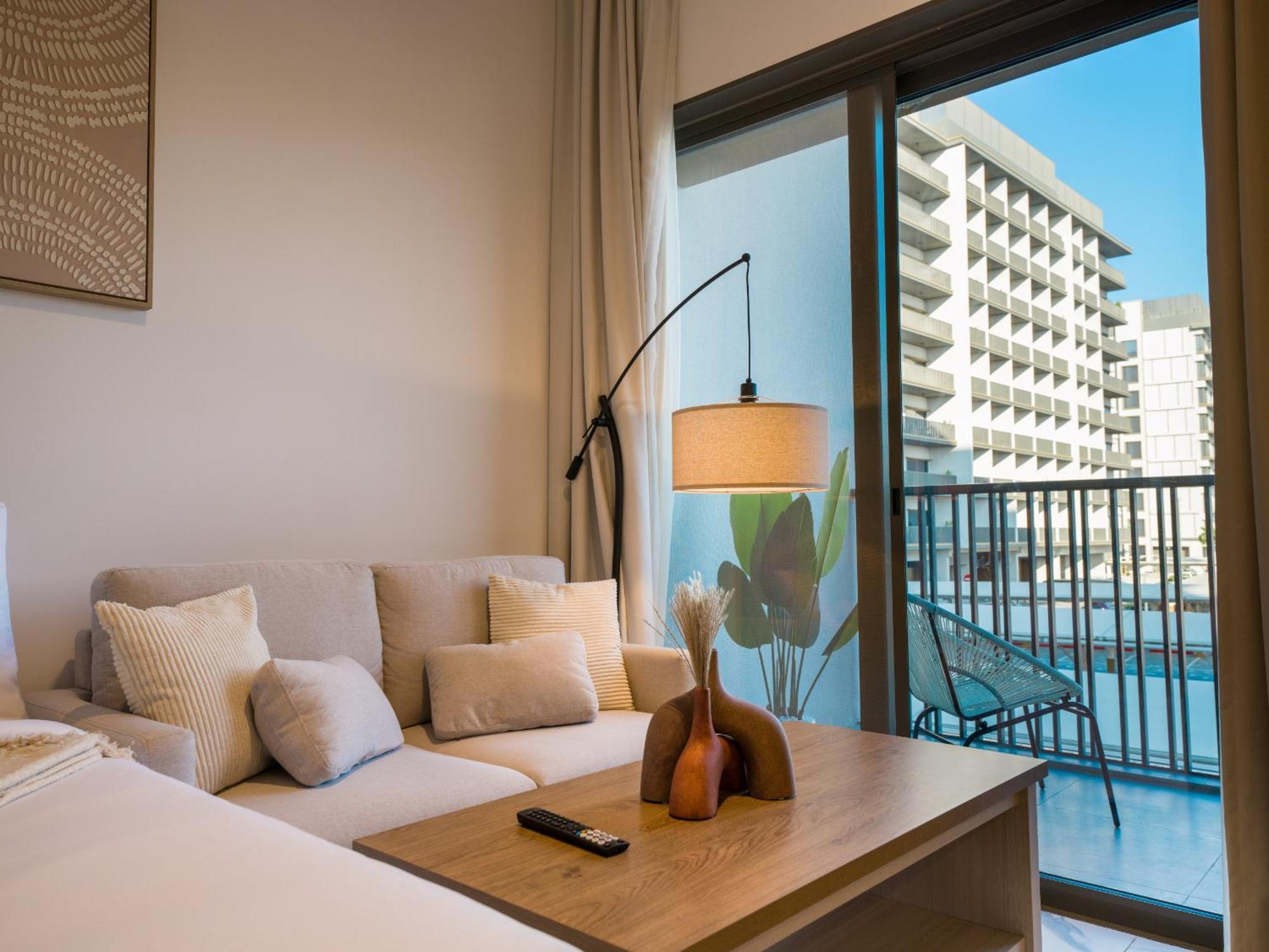 Spacious Stu In Mag 890, Mbr - Meydan Living Appartement
