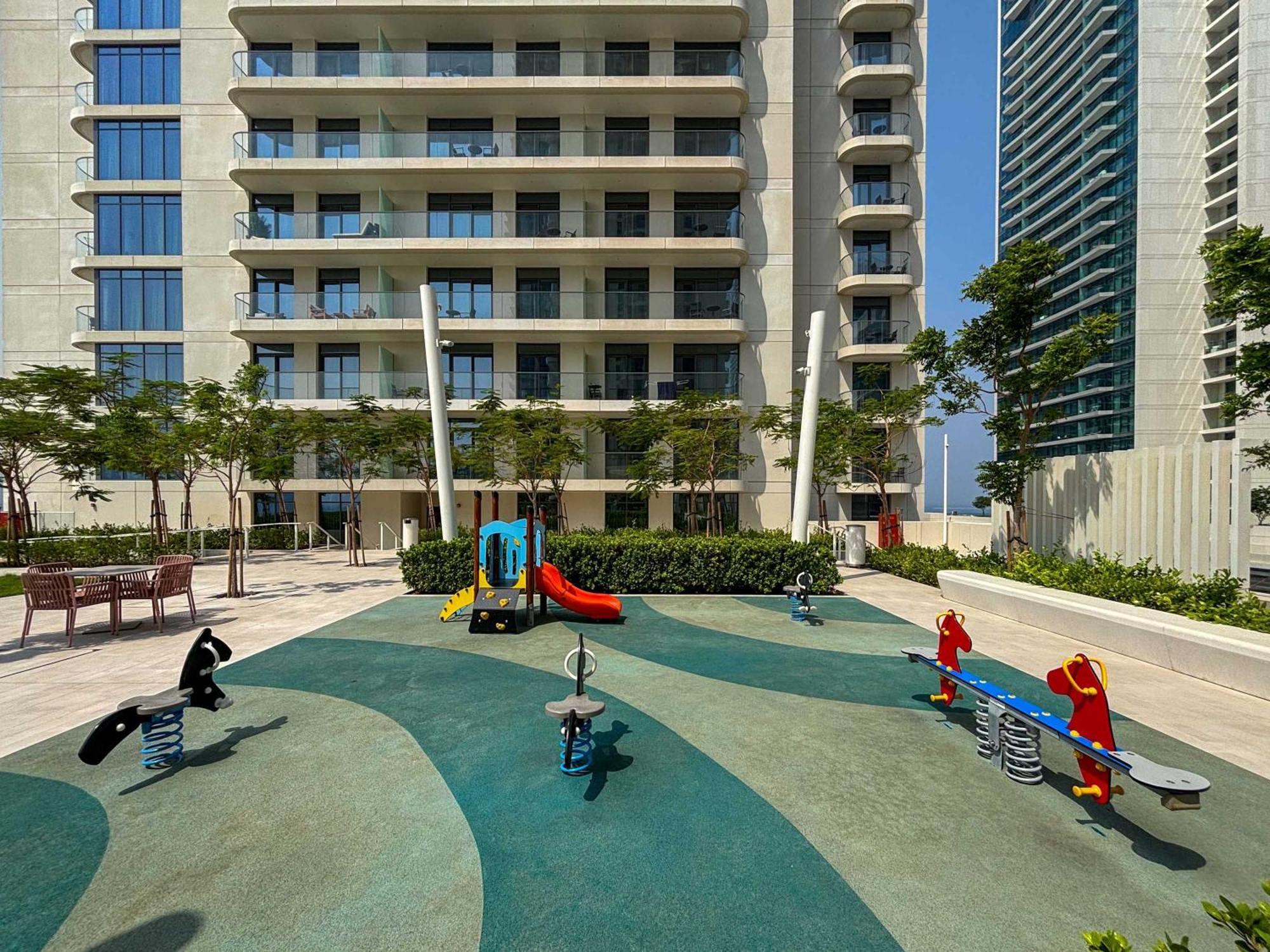 Frank Porter - Marina Vista 2 * Dubai