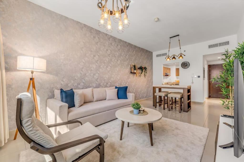 Appartamento Waves - Comfortable 1br Getaway In Jvc With Park Views *