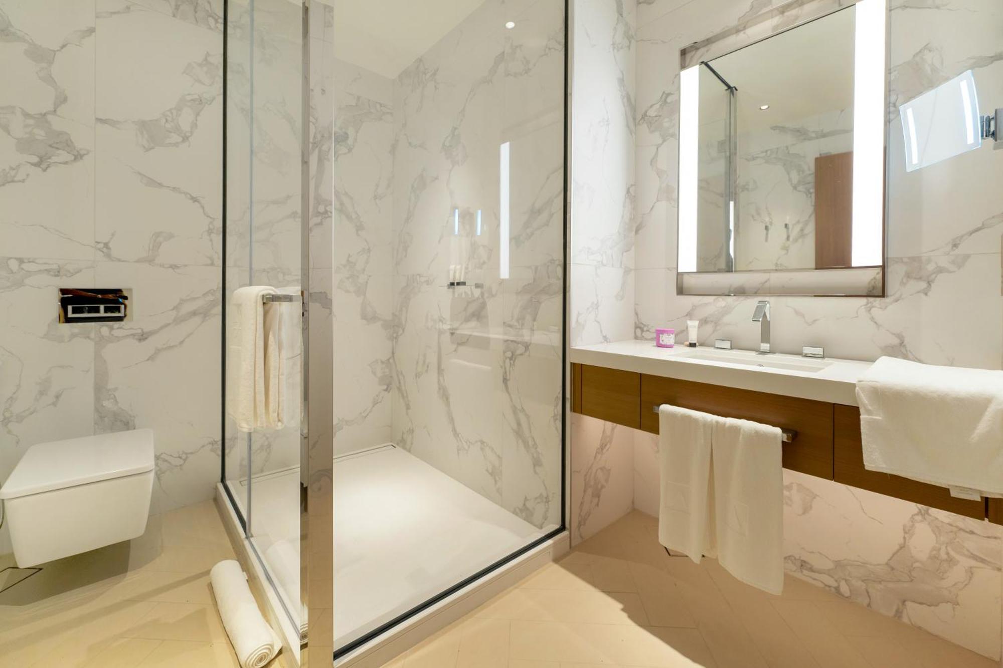 Fam Living - Address Residences Opera - Luxurious 2bed