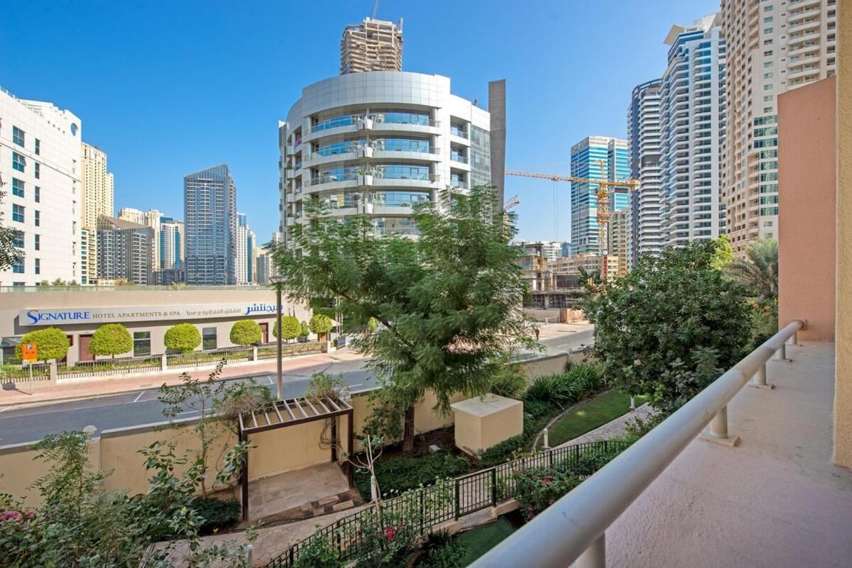 Delightful 2-bedroom At Belvedere Marina With Balcony Views Casa de Férias Dubai