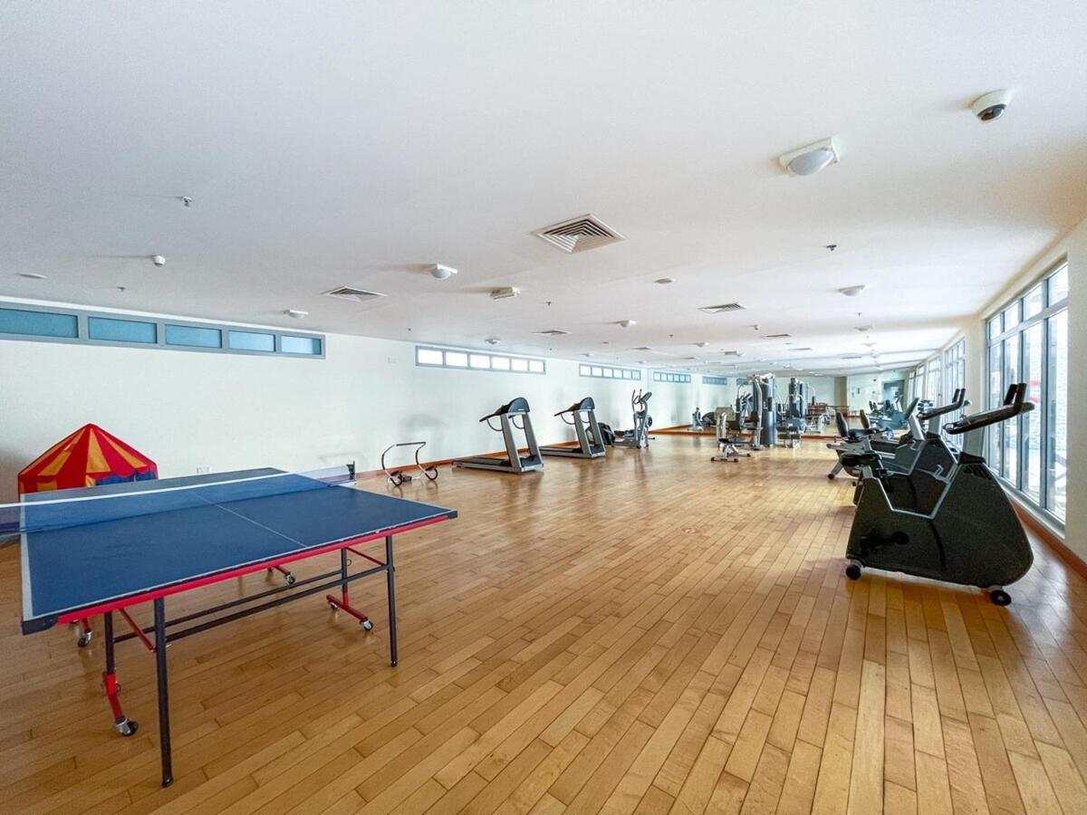 Delightful 2-bedroom At Belvedere Marina With Balcony Views Ferienhaus *
