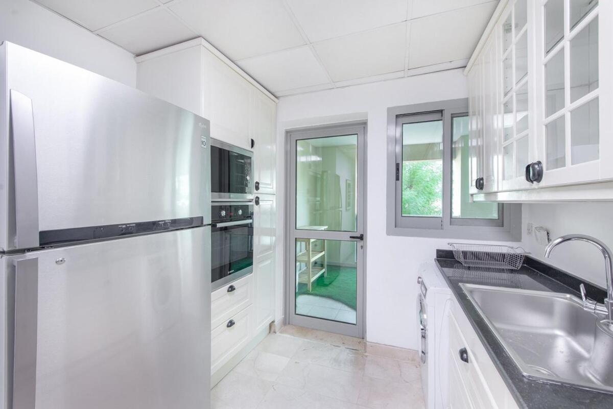 Delightful 2-bedroom At Belvedere Marina With Balcony Views Ferienhaus Dubai