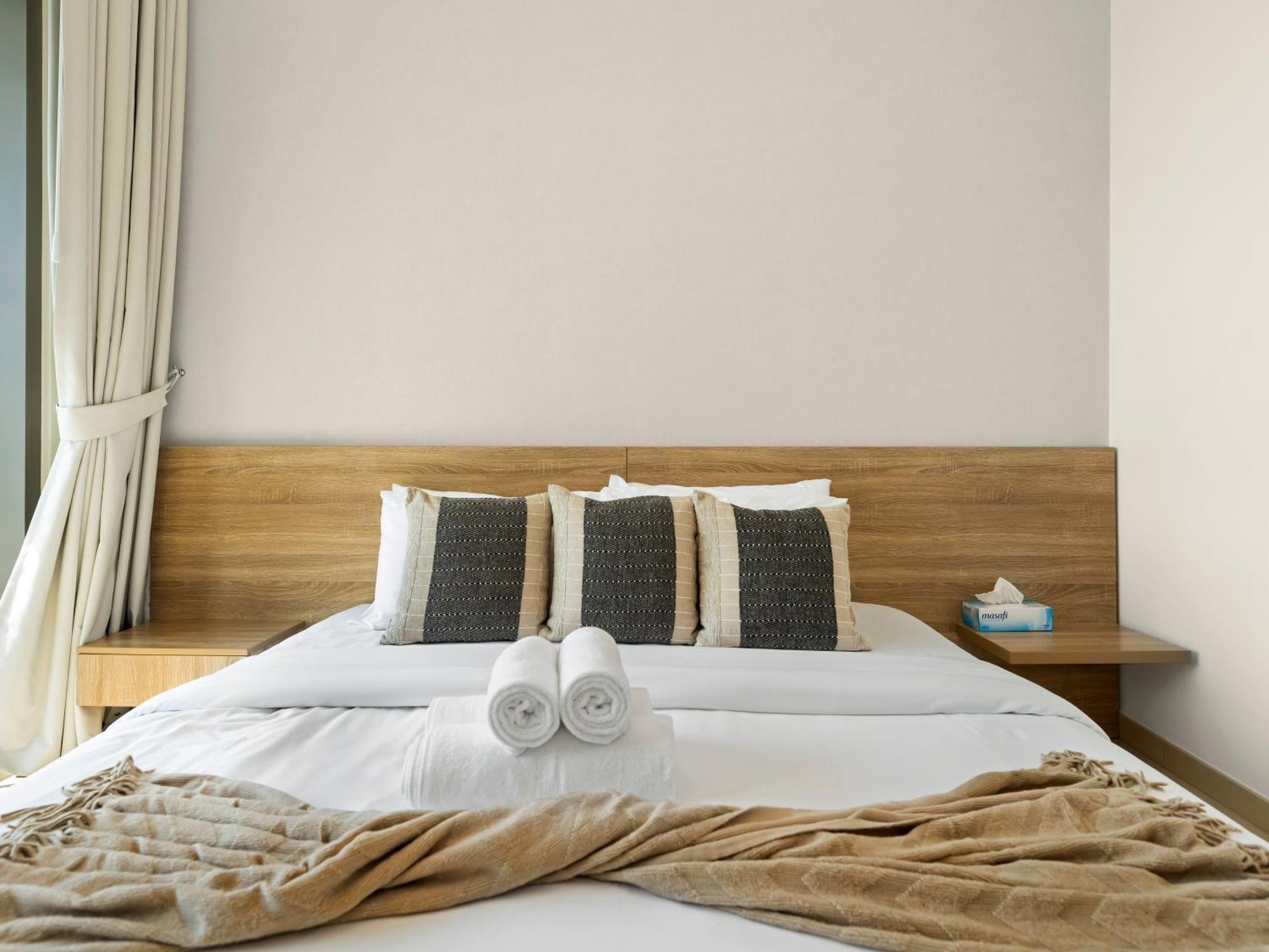 Al-fannan At Downtown Views 2 - Burj Khalifa View - Brand New Luxury 2 Bedroom * Dubai