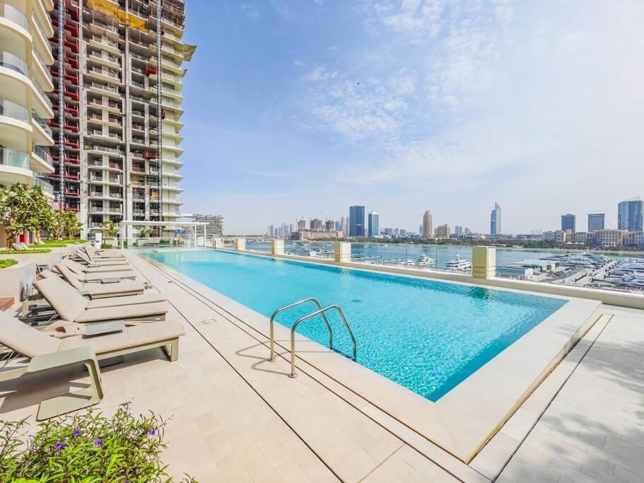 Coastal Luxury 4br With Marina Skyline View Appartement Dubaï