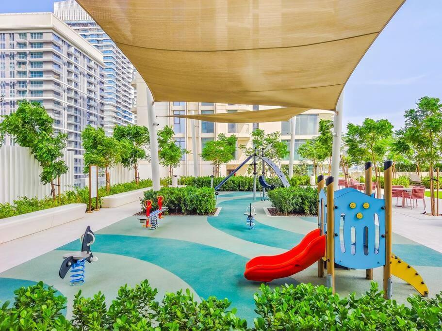 Coastal Luxury 4br With Marina Skyline View Dubaï