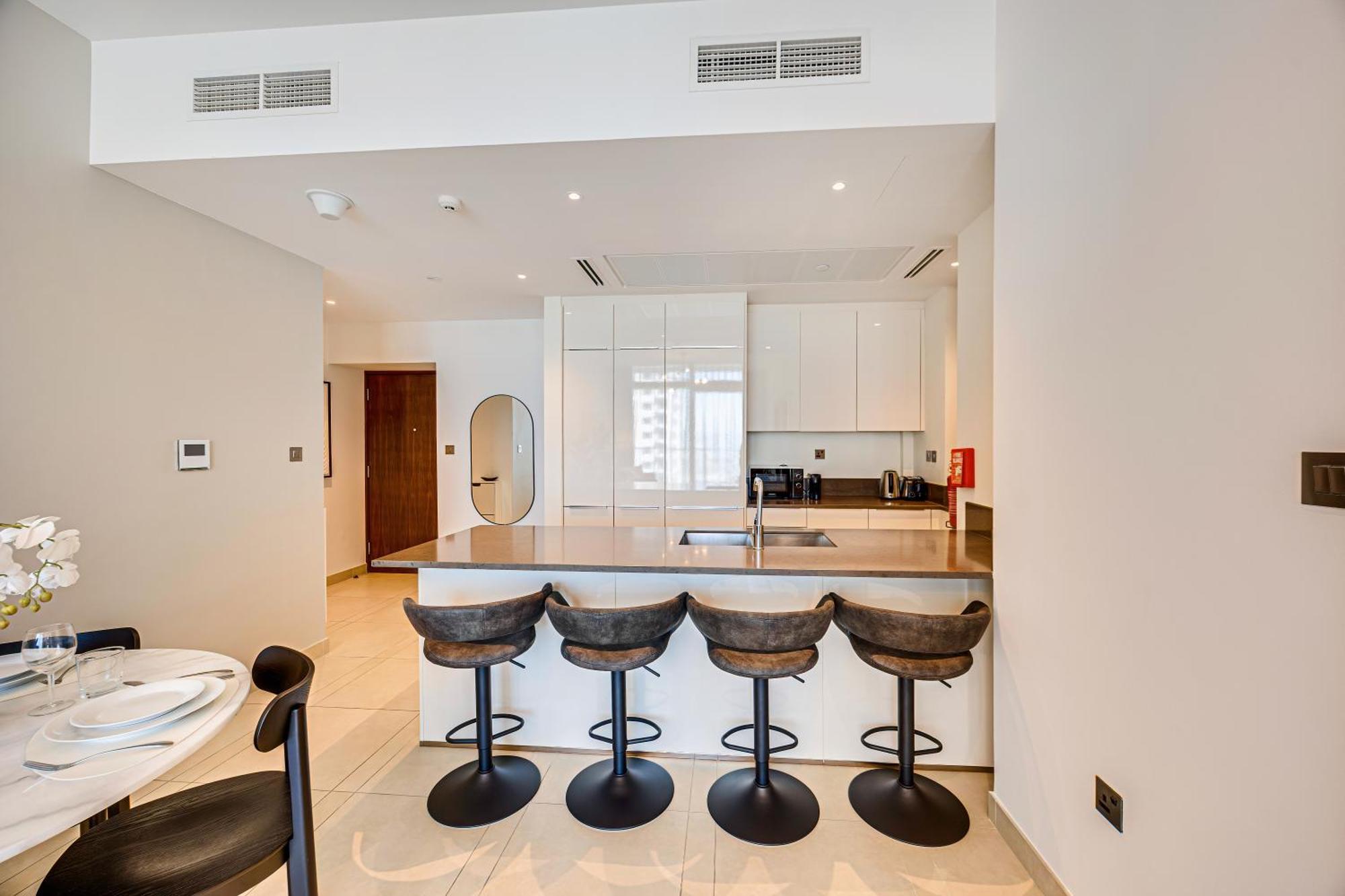 Apartment Brand New 1 Bedroom In Marina Gate 2, Marina Dubai