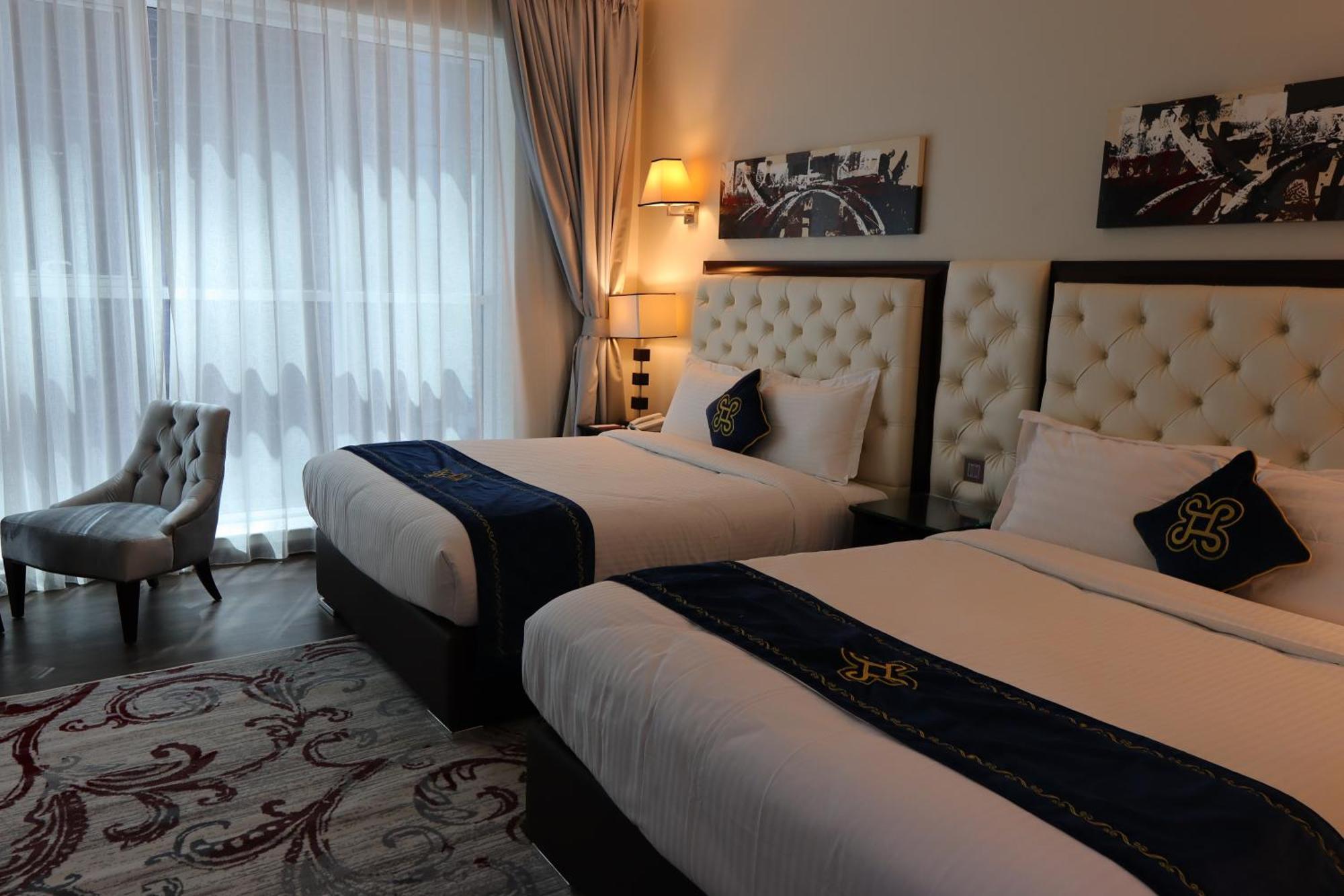 Seven Seas Hotel
