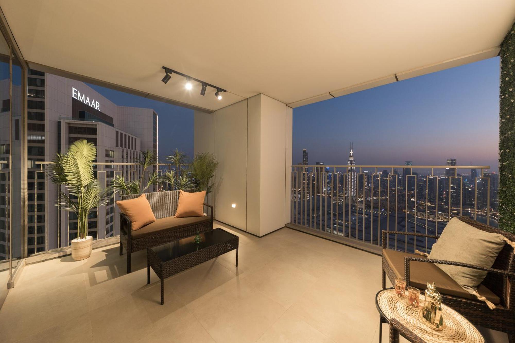 3br And Maids Burj Khalifa And Fountain View For 8 Guests Appartement