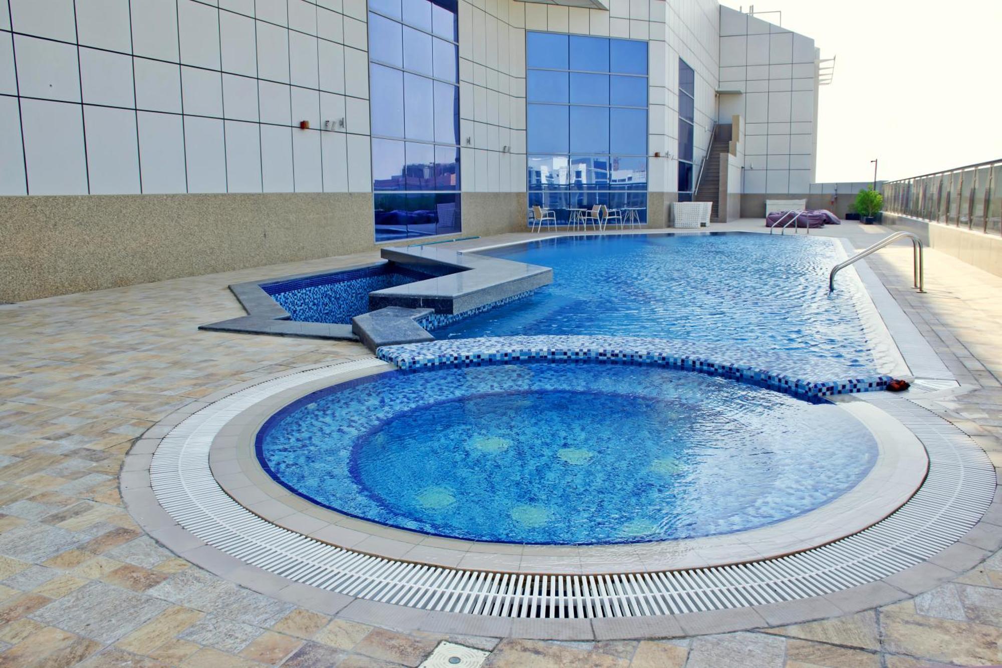 Hotel Seven Seas