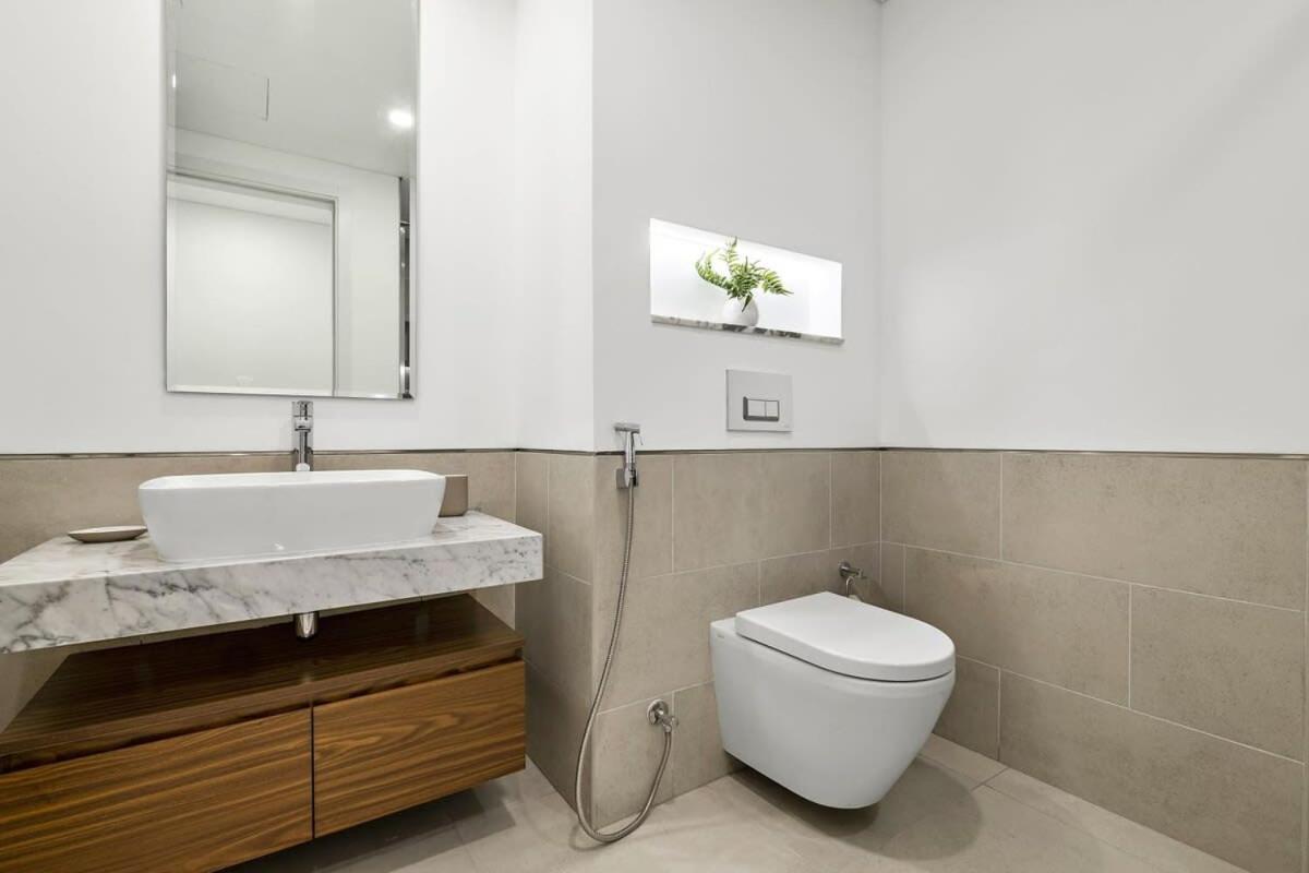 Silkhaus Newly Furnished 1bdr Next To Burj Al Arab Dubai