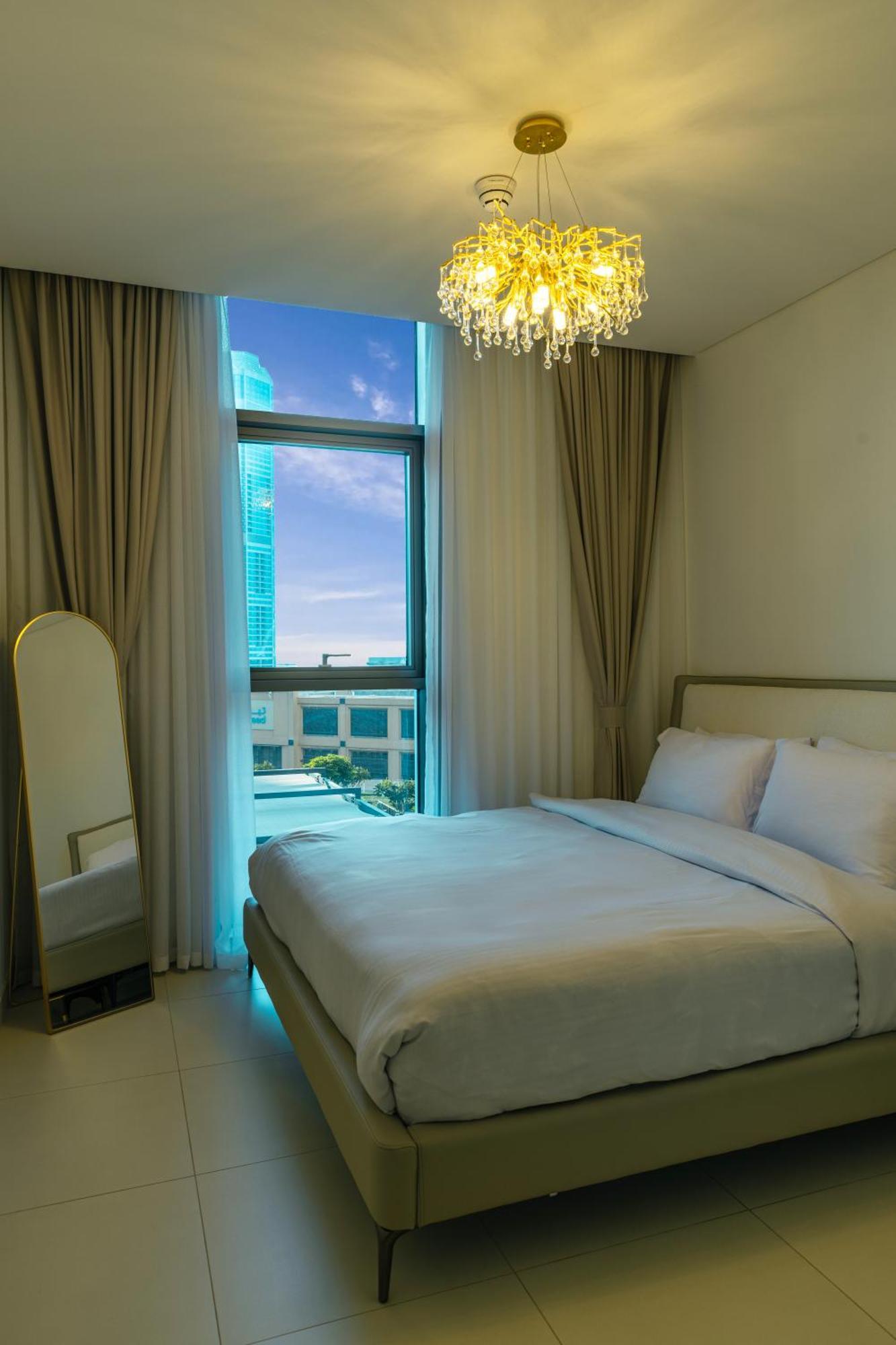 Appartamento Downtown Luxury By Mall & Burj Khalifa Dubai