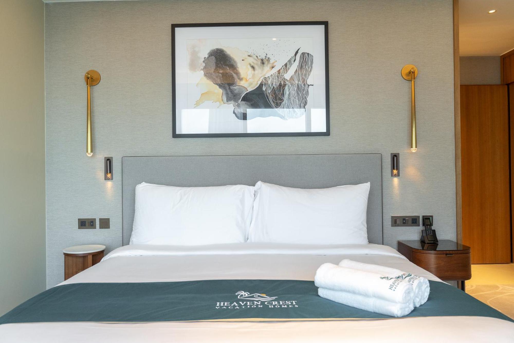 Apartemen Address Residences Opera - Burj Khalifa Views 2 & 3-bedroom 1 Minute Walk To Burj Khalifa, Mall, Fountain By Heaven Crest Dubai