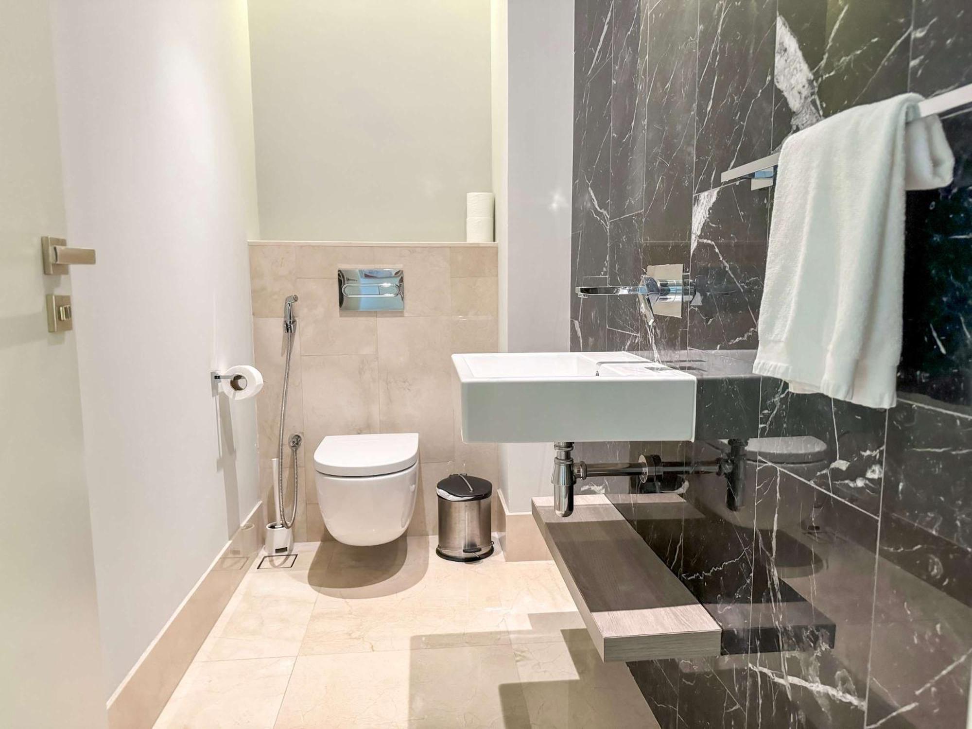 Homey Upgraded 1bdr Th8 W Access Dubaï