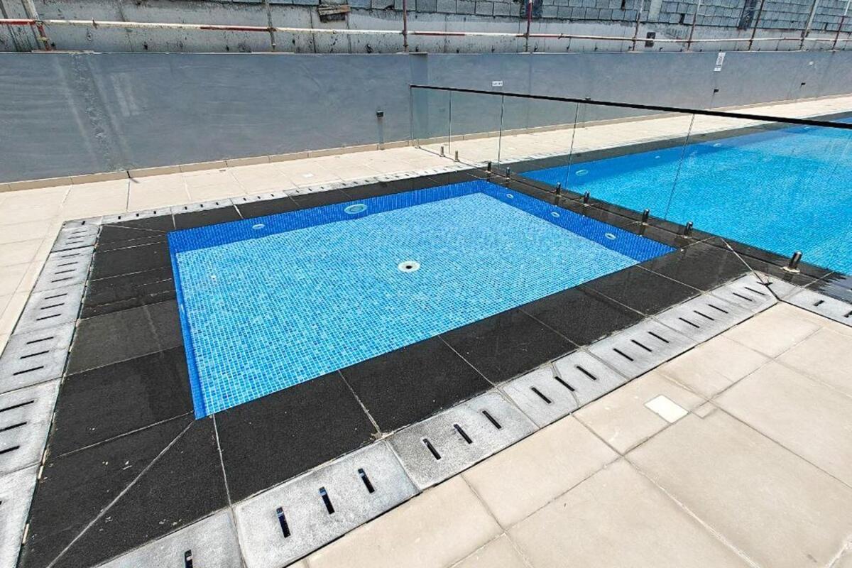 Appartement Stunning 1-bedroom For 3 At Rigel Residences In Jvc *