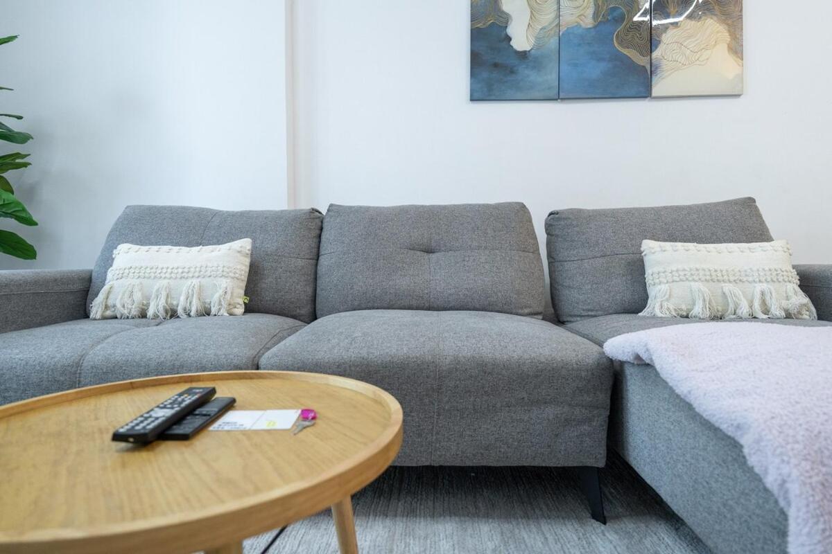Appartement Stunning 1-bedroom For 3 At Rigel Residences In Jvc Dubaï