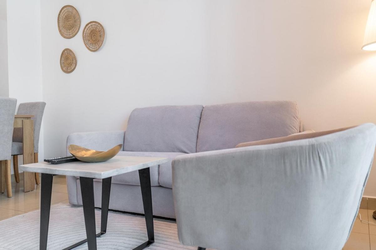 Stylish 1-bedroom In Marina Near The Walk!