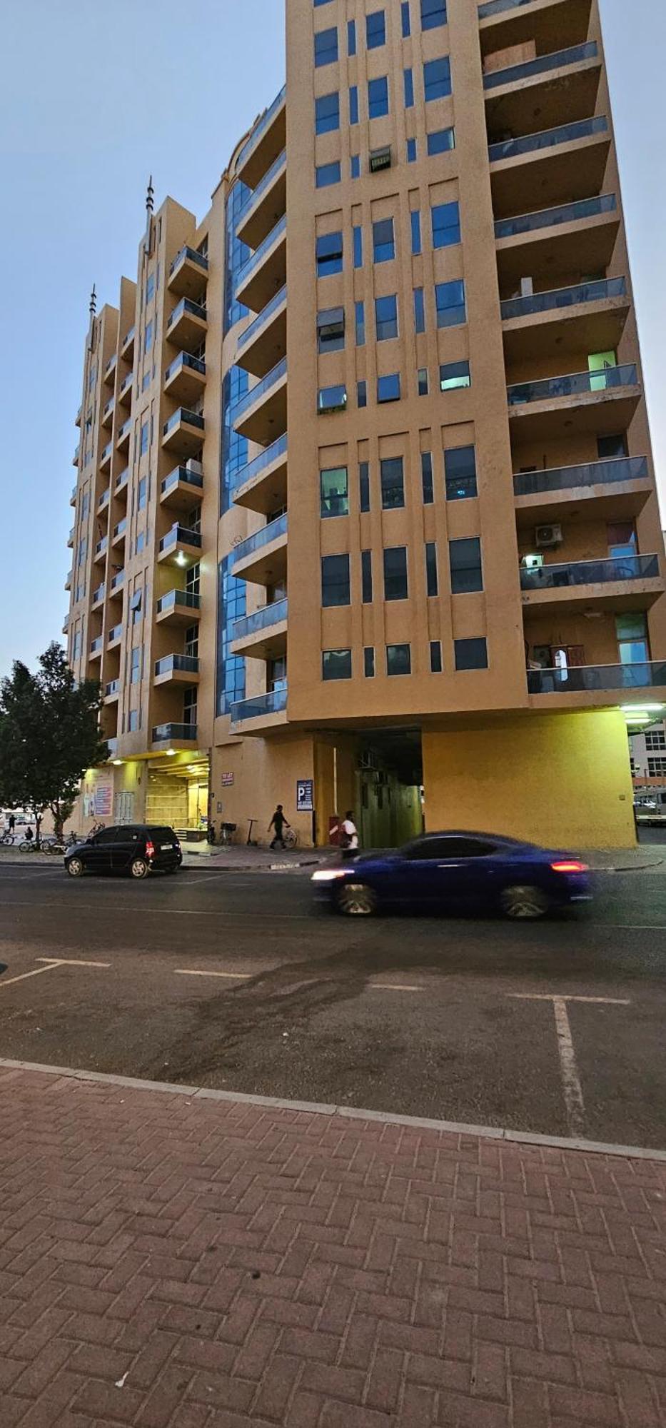 Benitah Partitions And Family Room * Dubai