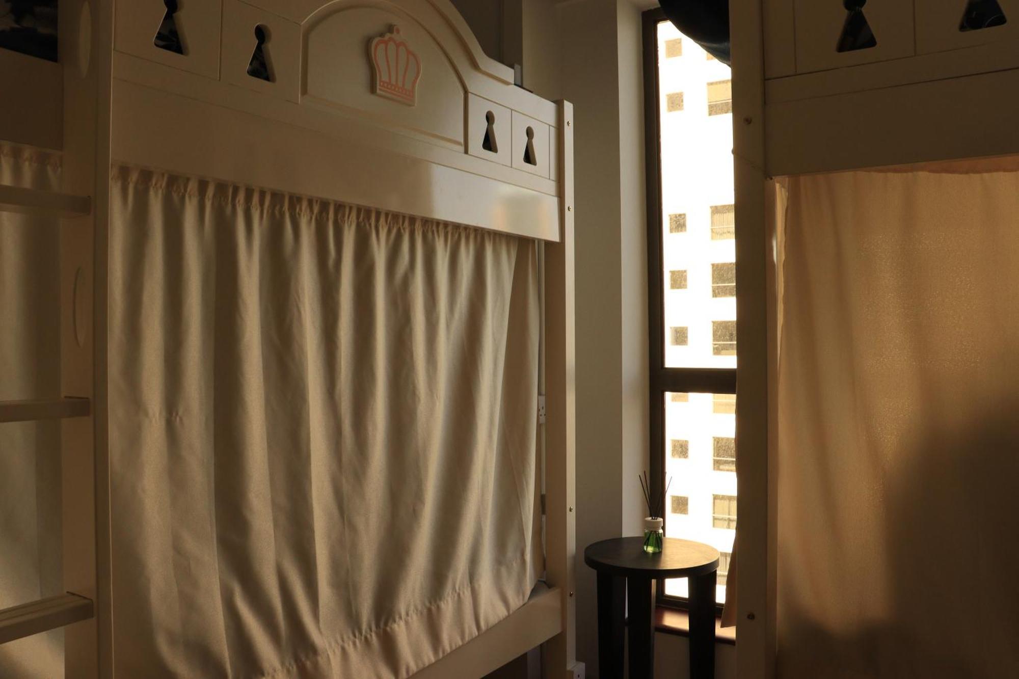 Cozy * Dubai