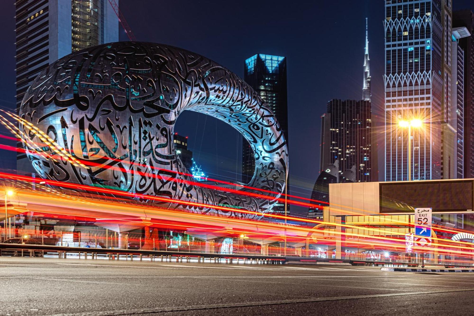 Lux Escape, Burj Crown Opera View, Near Mall Dubai