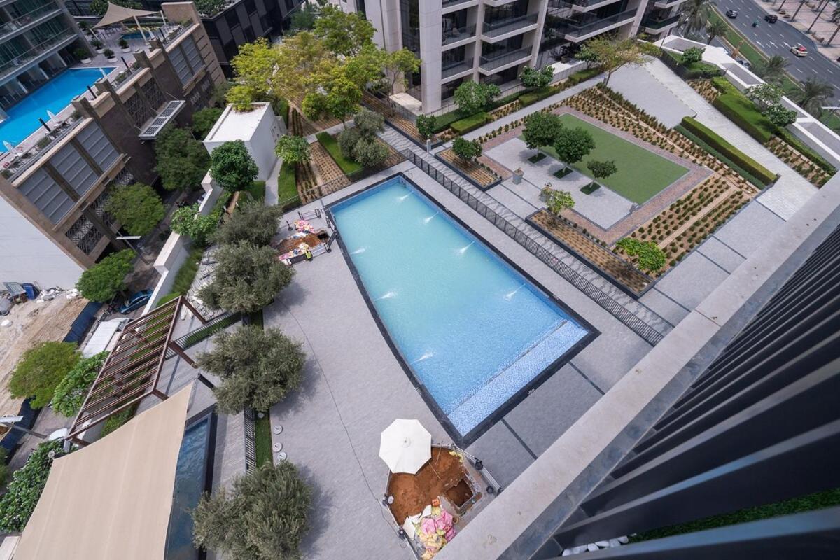 Appartement Glamorous 2-bedroom Retreat In Blvd Crescent Near Mall *