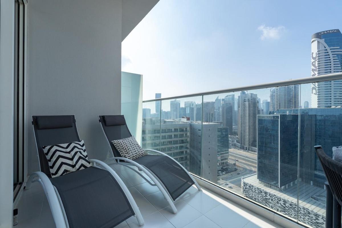 Awesome 1-bedroom With Burj Views At Vera Tower In Business Bay Appartement *