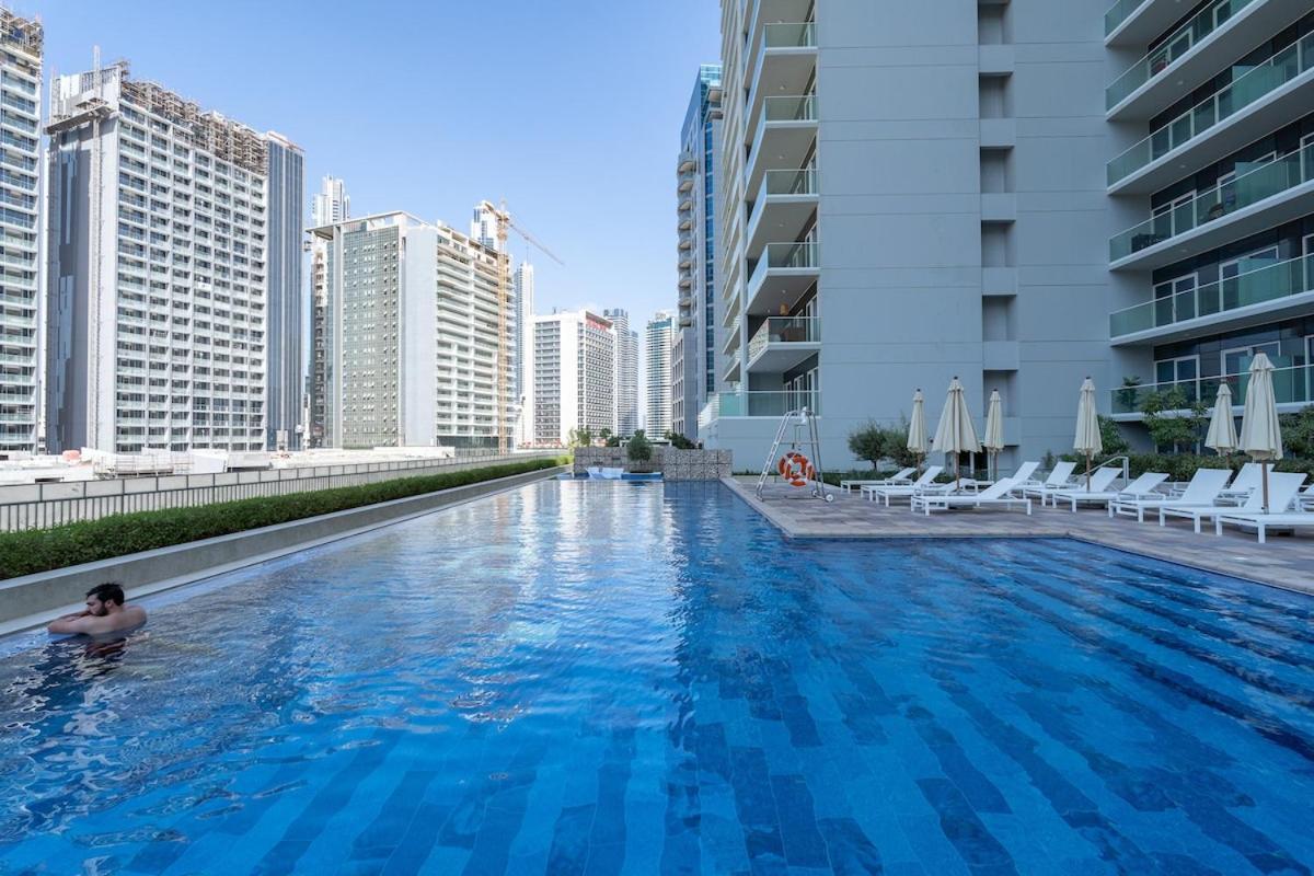 Appartement Awesome 1-bedroom With Burj Views At Vera Tower In Business Bay Dubaï