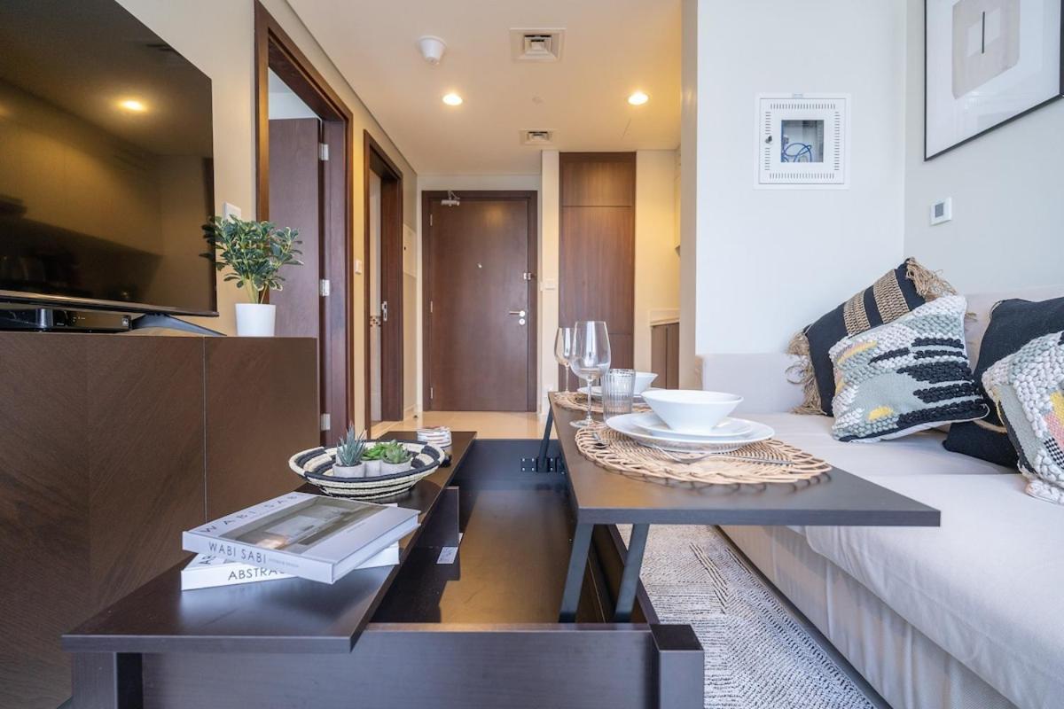 Awesome 1-bedroom With Burj Views At Vera Tower In Business Bay * Dubaï