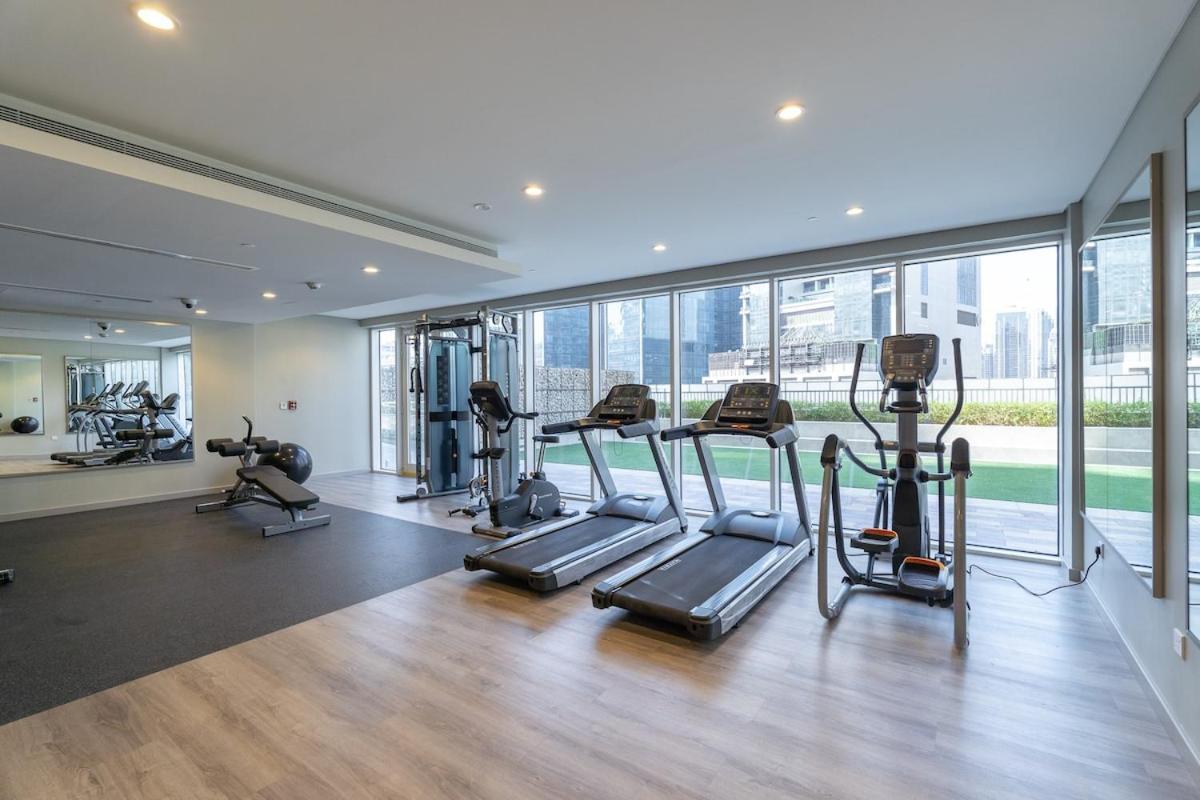 Awesome 1-bedroom With Burj Views At Vera Tower In Business Bay * Dubaï