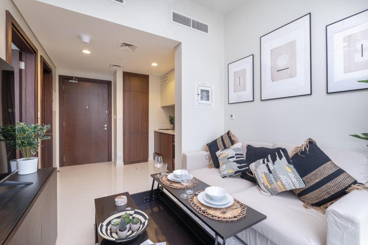 Awesome 1-bedroom With Burj Views At Vera Tower In Business Bay Appartement