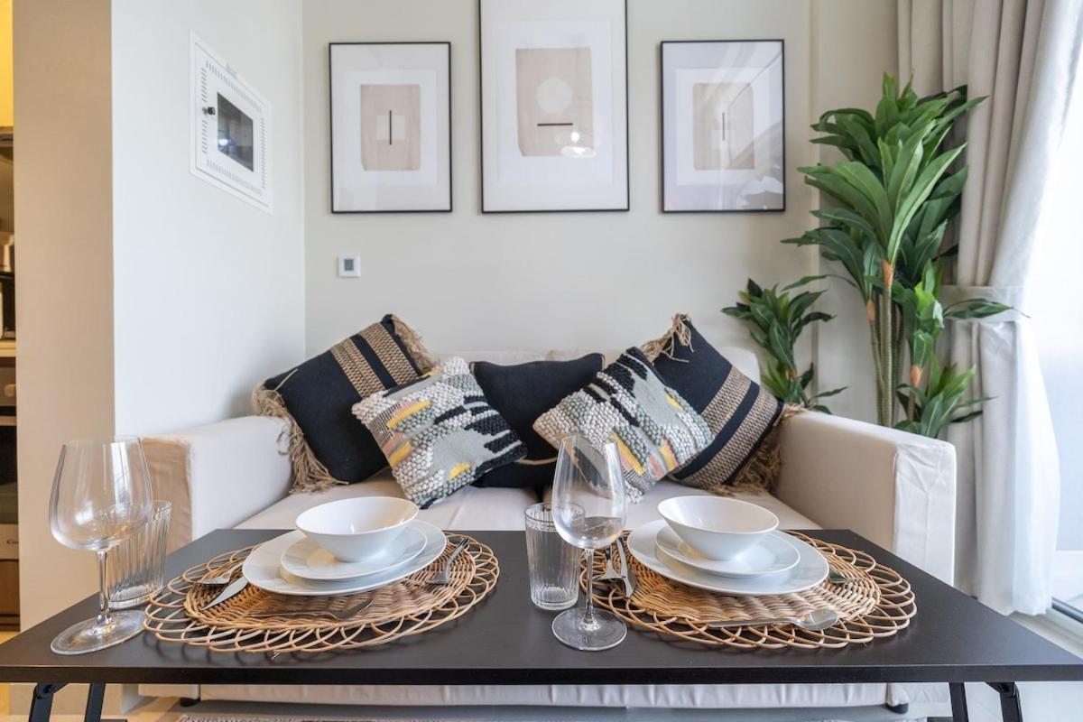 Awesome 1-bedroom With Burj Views At Vera Tower In Business Bay Appartement Dubaï
