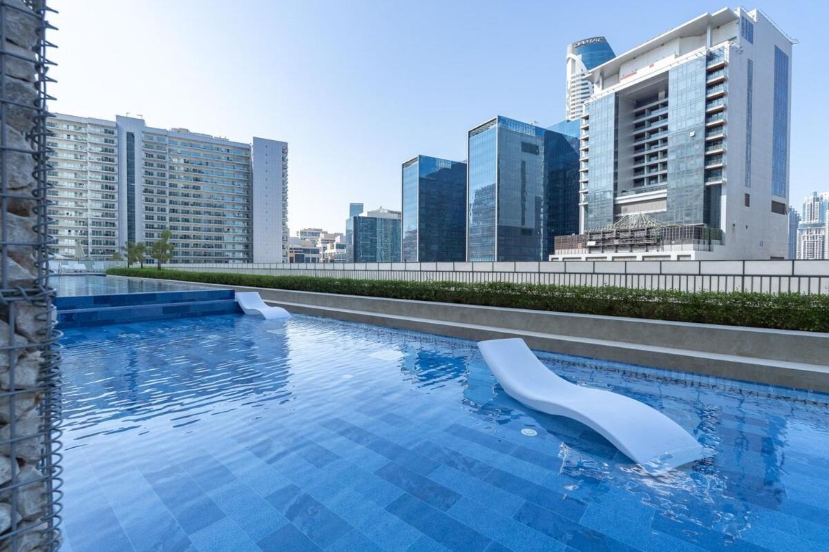 Awesome 1-bedroom With Burj Views At Vera Tower In Business Bay * Dubaï