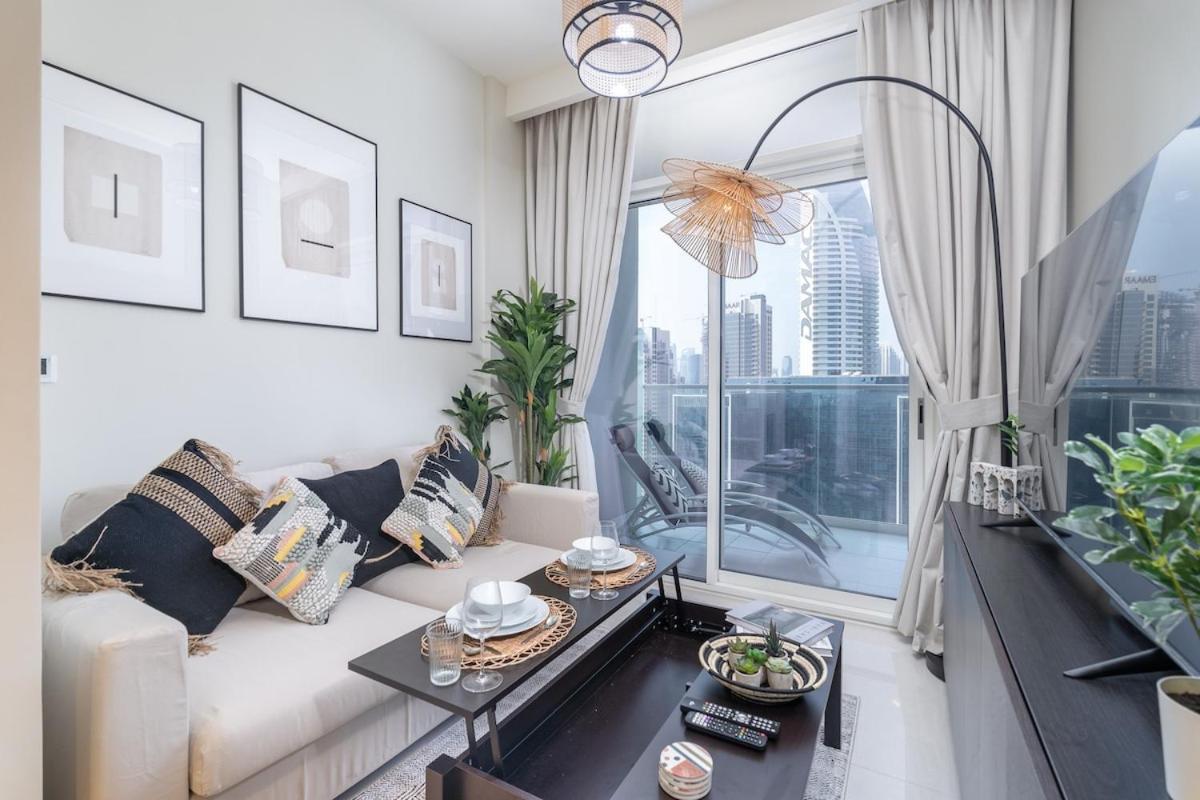 Awesome 1-bedroom With Burj Views At Vera Tower In Business Bay Appartement *