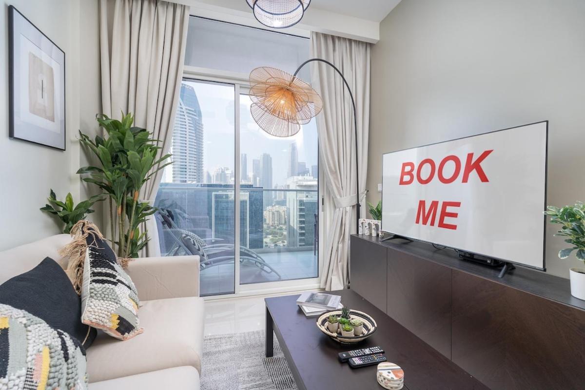 Appartement Awesome 1-bedroom With Burj Views At Vera Tower In Business Bay Dubaï