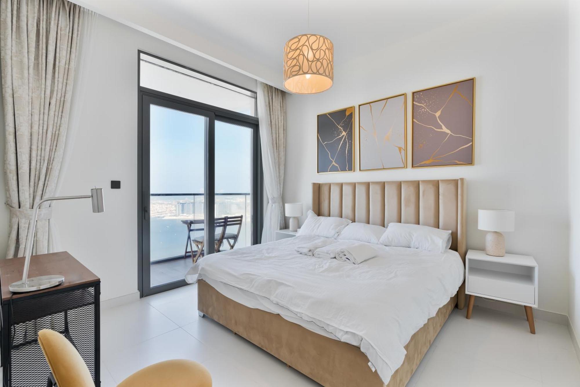 Beachfront 2-bdr, High Floor, Sea And Palm View, Access Appartement