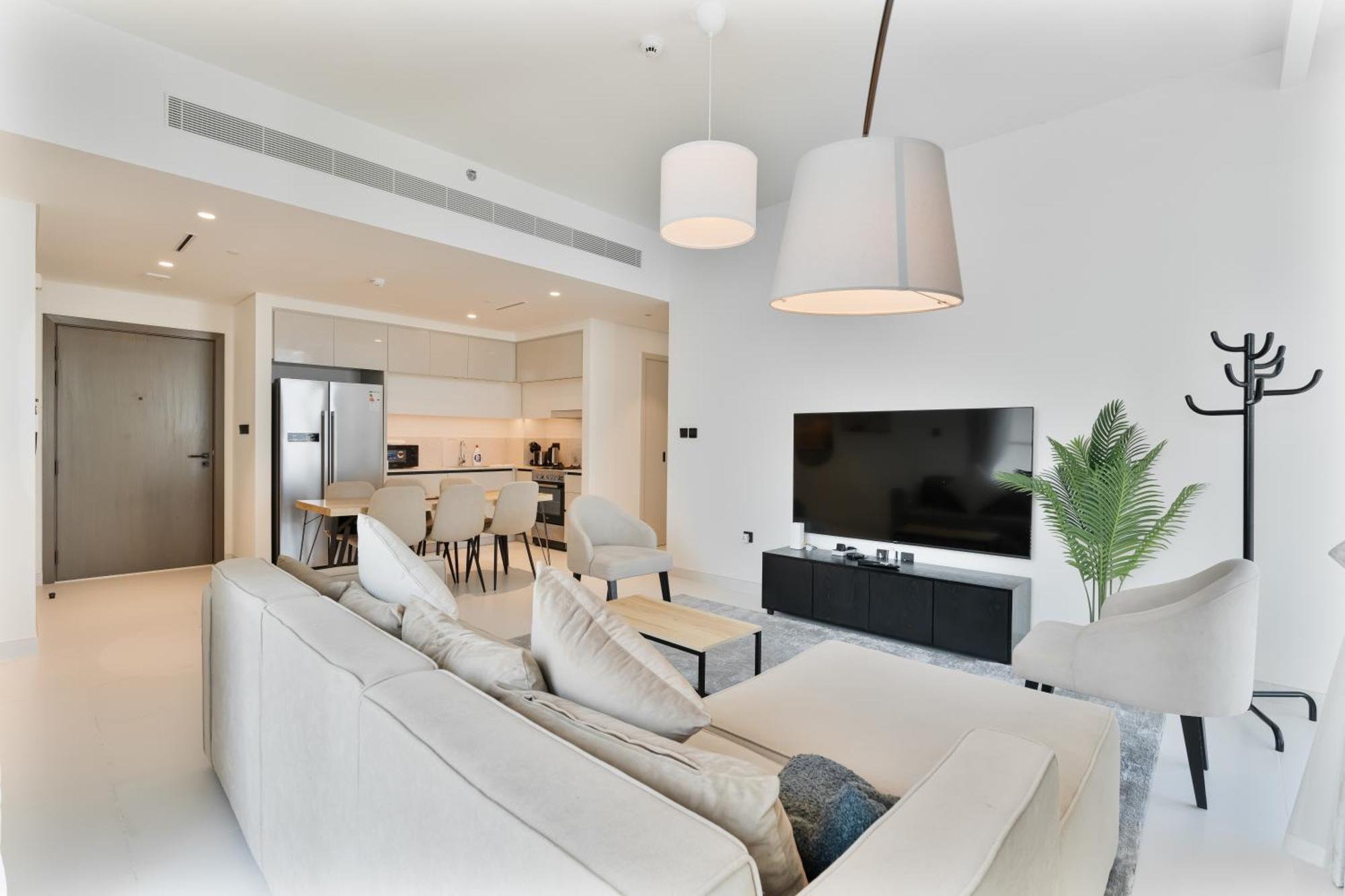 Beachfront 2-bdr, High Floor, Sea And Palm View, Access Appartamento Dubai