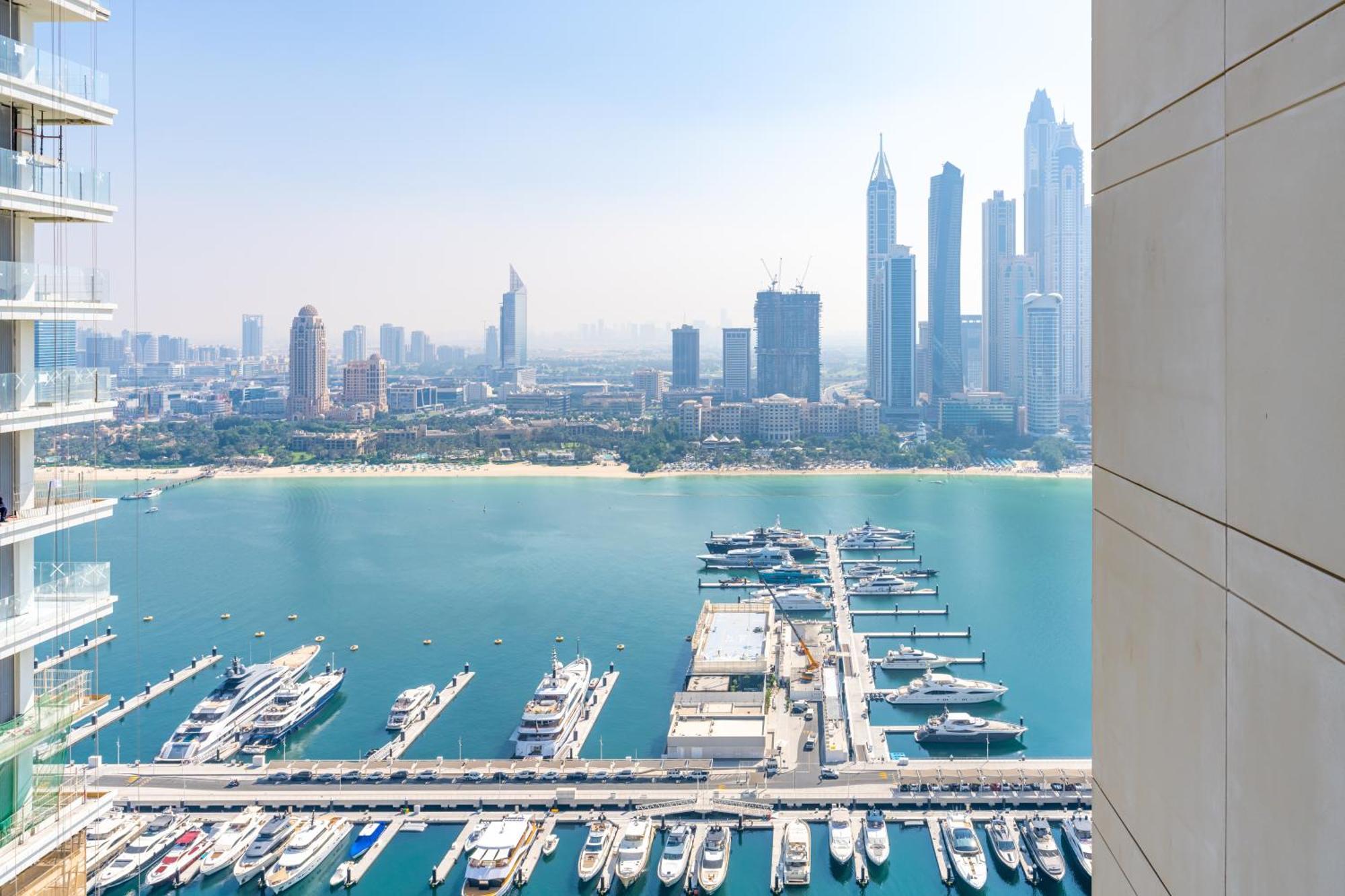 Beachfront 2-bdr, High Floor, Sea And Palm View, Access * Dubaï