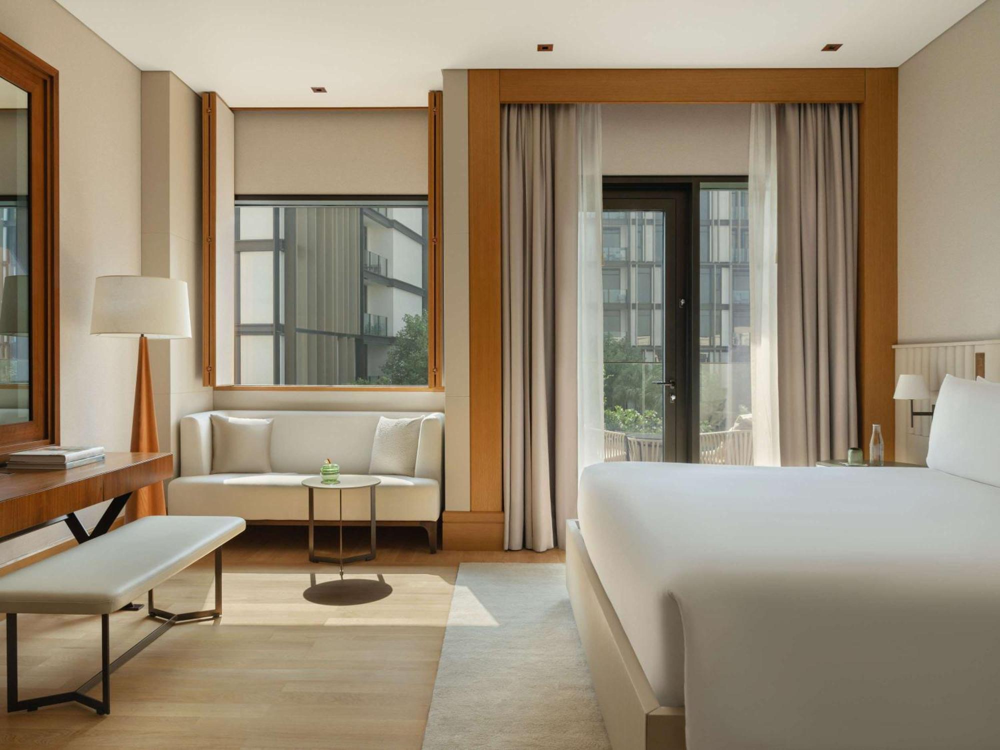 Delano At Bluewaters 5* Dubai
