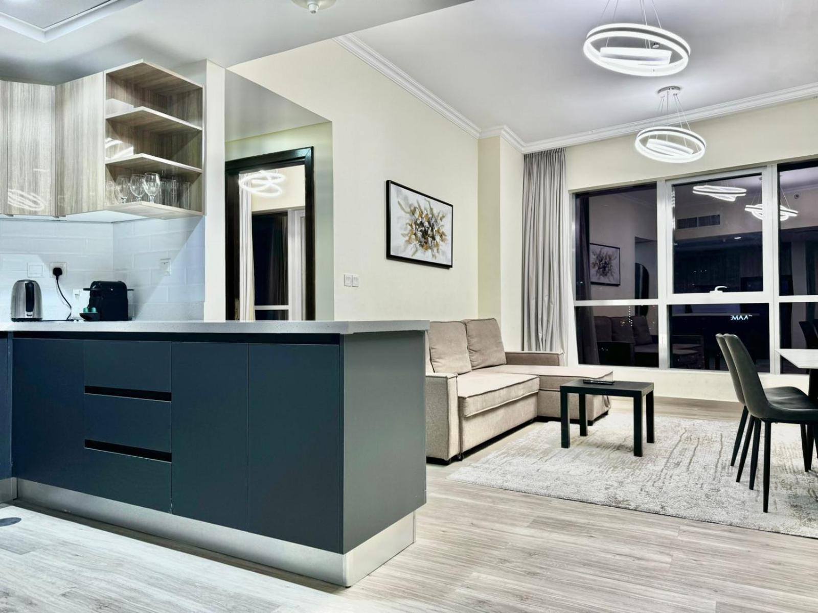 Modern 2 Bedroom In Marina Dubai